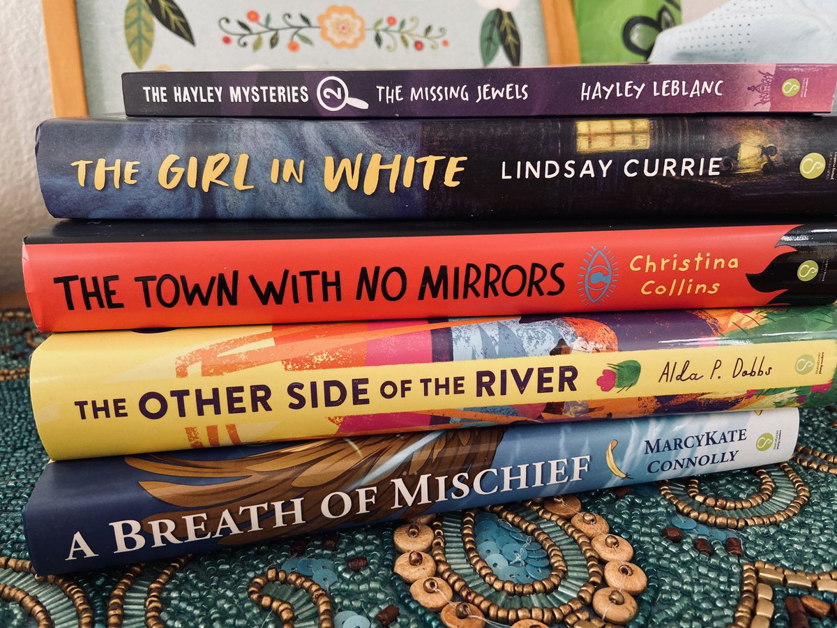 Wow - what a great #bookmail surprise! Thank you <a href="/SBKSLibrary/">Sourcebooks Library</a> for sending these treasures my way. Can’t wait to share them with readers! #bookposse #mglit #BookTwitter #teacherswhoread