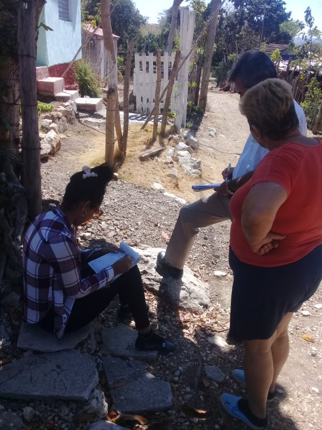 LilietGR's tweet photo. Intercambian cuadros administrativos y delegada de la circunscripción 2 en el municipio de #Florencia con la población, constatandose la voluntad de los mismos para ejercer su derecho al voto
#FlorenciaVaConTodos  #MejorEsPosible #LatirAvileño #YoVotoXTodos https://t.co/P5zMBlVMDy