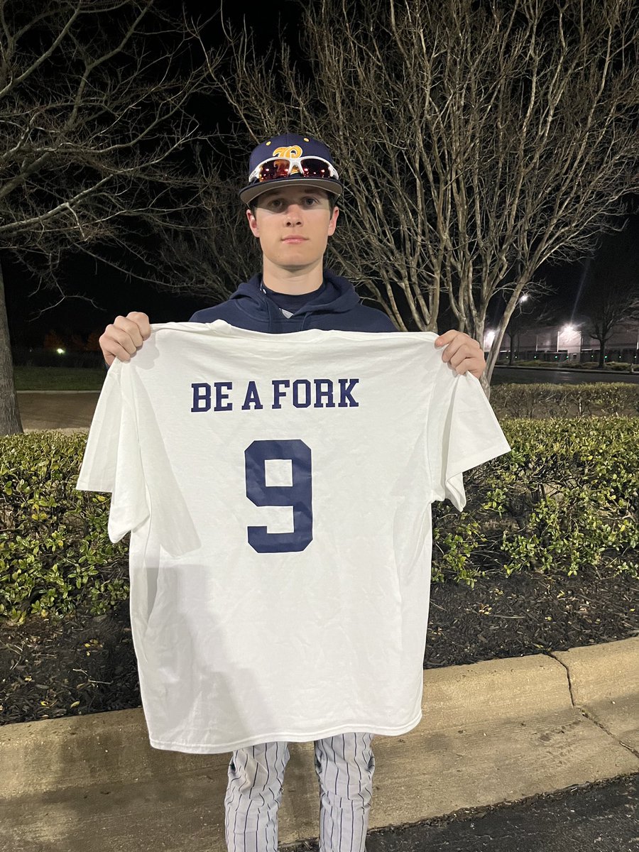 Bucks_Baseball's tweet photo. Bucks defeat Desoto Central 6-3 in Game 1 today. @JackRosenblum32 wins the shirt for 3 innings of relief and some really quality ABs #forklife #LetsgoBucks https://t.co/bDLdTYoIdI