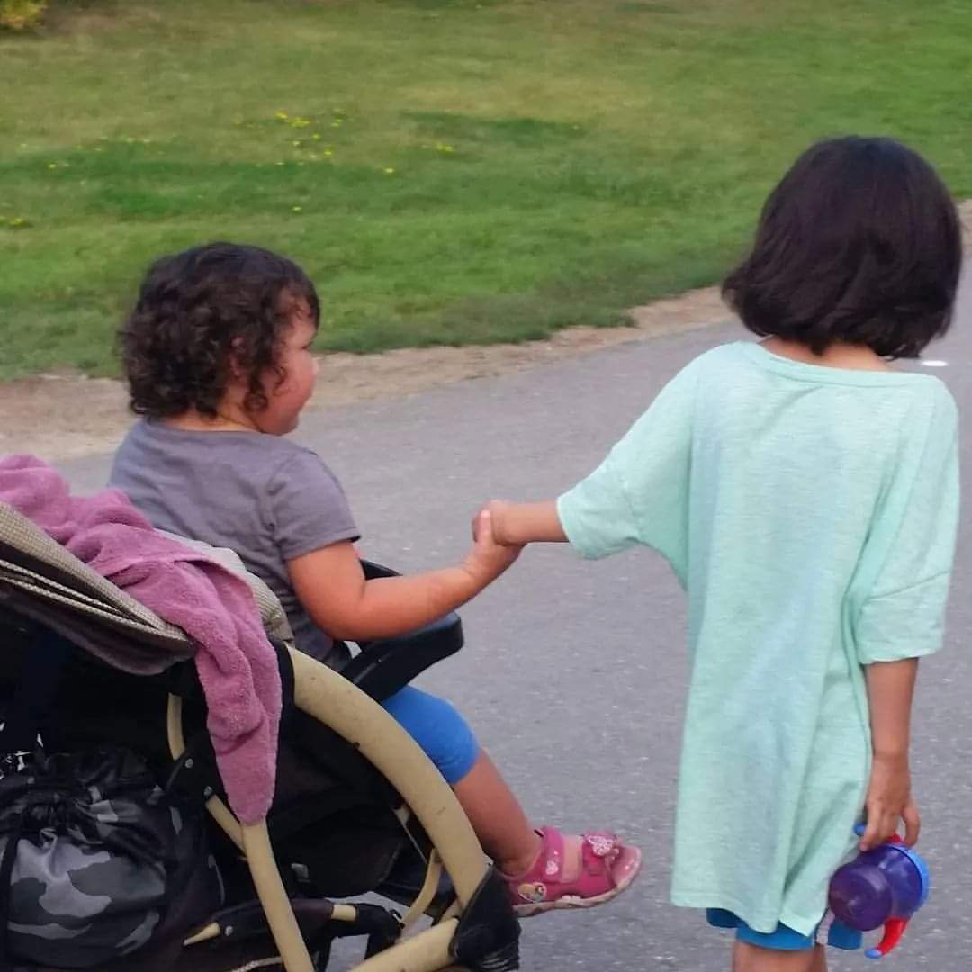 Harry &amp; Milly died together holding hands &amp; shared a gurney at the morgue. In the morgue they lay just like they did in Harrys bed, with their toes touching and heads at opposite ends.  

Plan a safe way home tonight. 

Don't drink and drive.   
#StPatricksDay2023