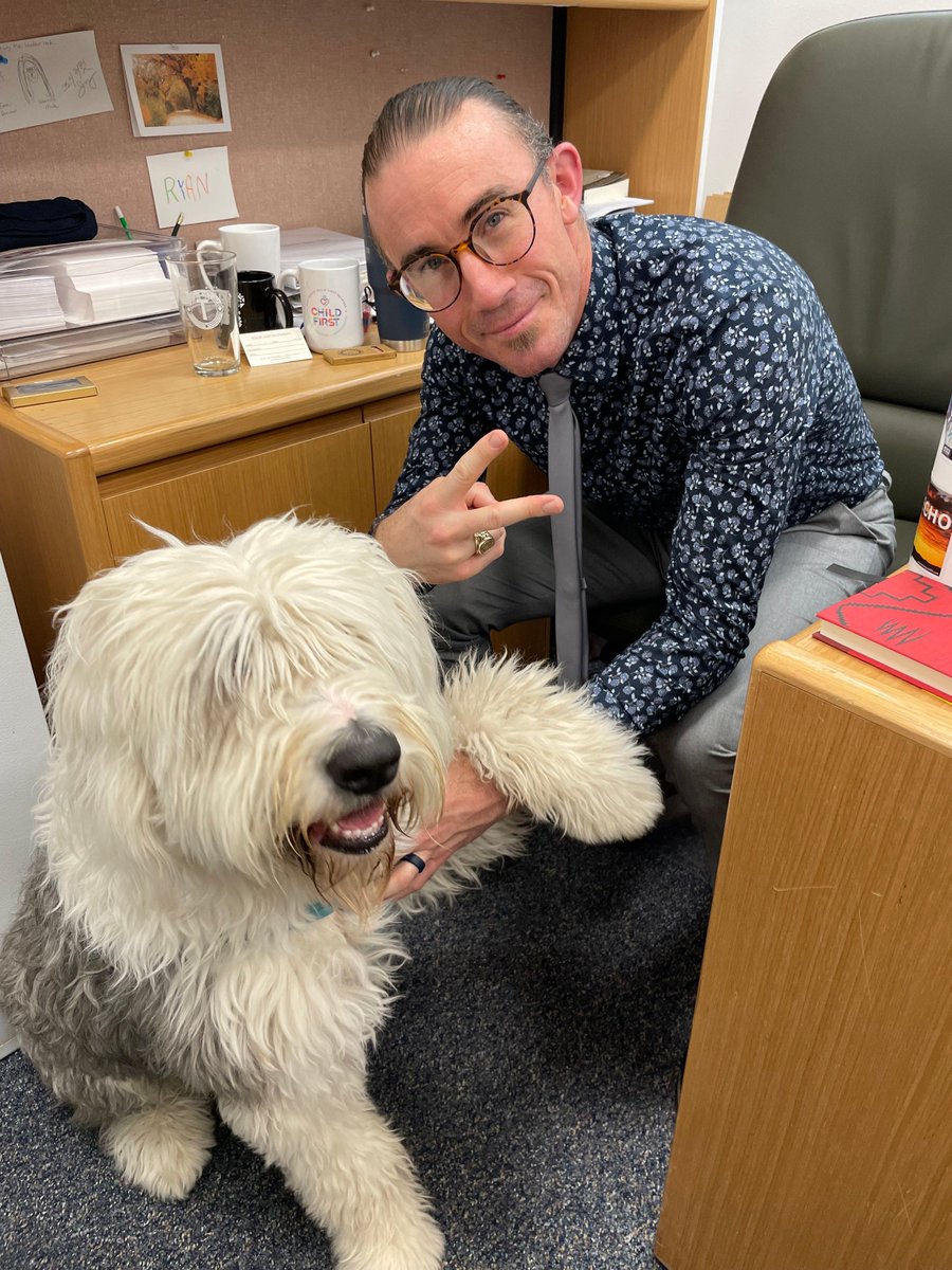 It’s the last day of session and we got a special visit from Wex. 16 hours until Sine Die. #nmpol #nmleg