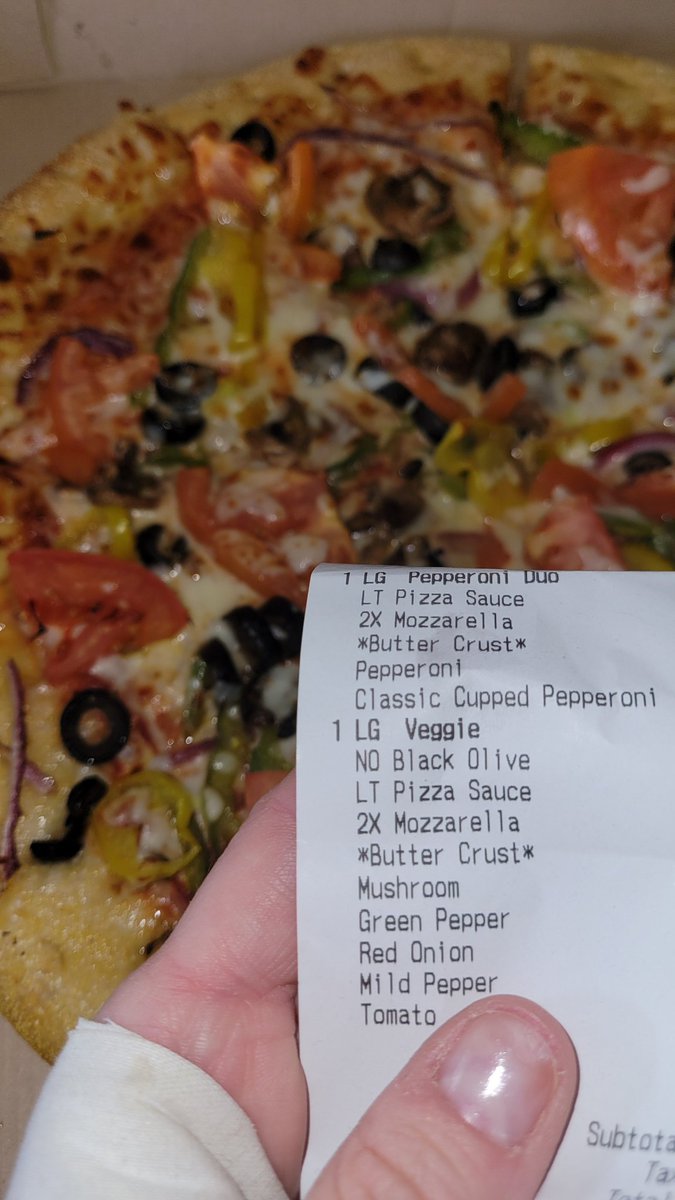 dreamyfae77's tweet photo. Thanks @hungryhowies 😢 https://t.co/xu1K0WEpOF