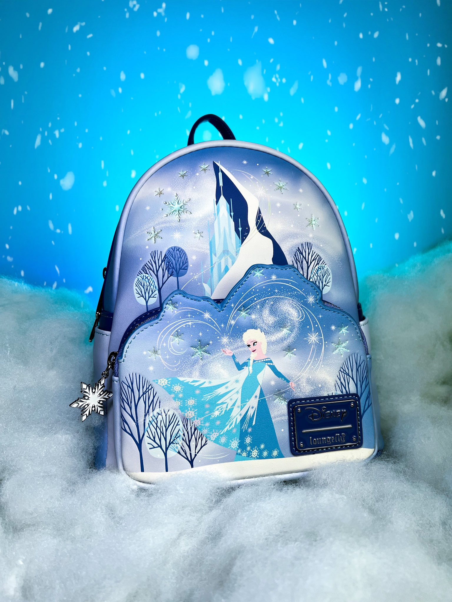 Funko POP News on X Let it snow if you love Elsa you ll love this new exclusive Loungefly Backpack Available at the link below Linky https t uJlJNKCuHE Elsa Frozen