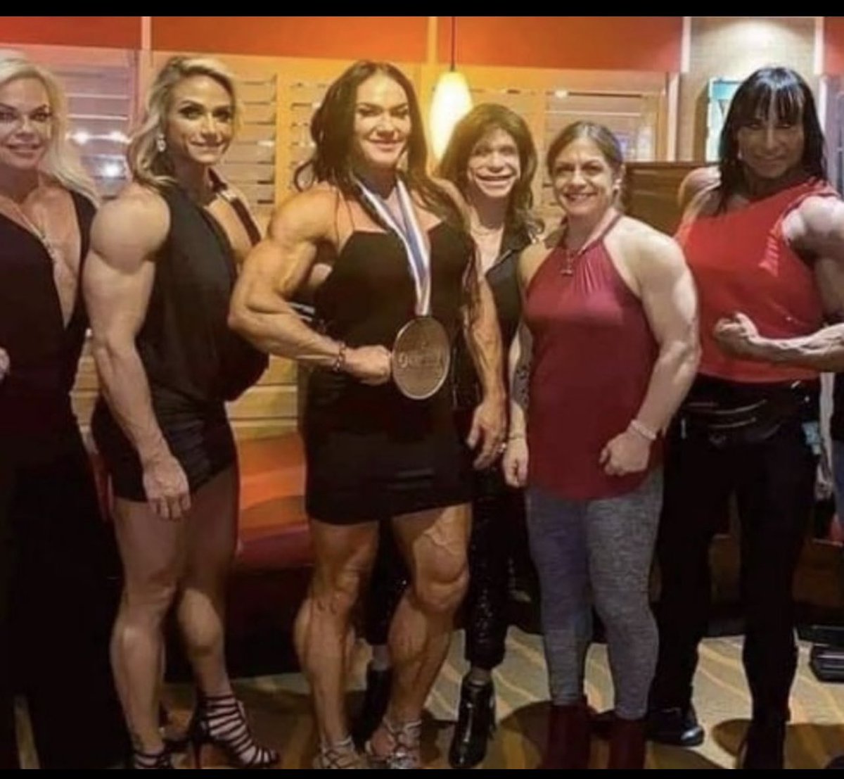 ✪ 𝔻𝕚𝕤𝕥𝕚𝕟𝕘𝕦𝕚𝕤𝕙𝕖𝕕 ℍ𝕚𝕝𝕝𝕓𝕚𝕝𝕝𝕪 ✘ tweet media