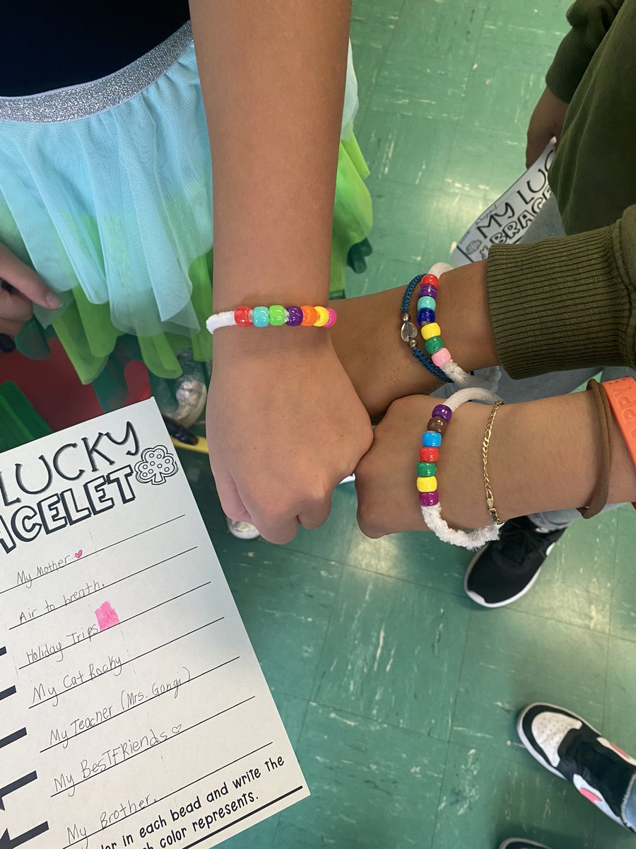 Thinking about the luck and positivity we have in our lives today! These bracelets have always been a favorite for my 4th graders. Whenever we wear them and look at them, we build a positive mindset! 💚<a href="/SEM_Dalers/">SEM Dalers</a>