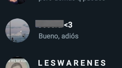 literalmente tengo un moco como de 5cm colgando