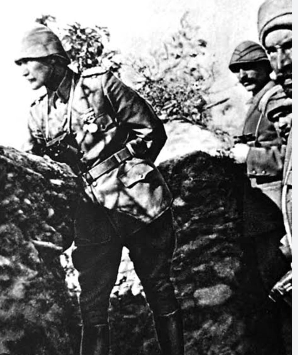 sademofficial's tweet photo. Anafartalar Kahramanı; devletimizin kurucusu Mustafa Kemal Atatürk 
ile birlikte Çanakkale kahramanlarımızı, şehitlerimizi minnet ve rahmetle anıyorum.
#18MartÇanakkaleZaferi 🇹🇷 https://t.co/wmklcWUnkn