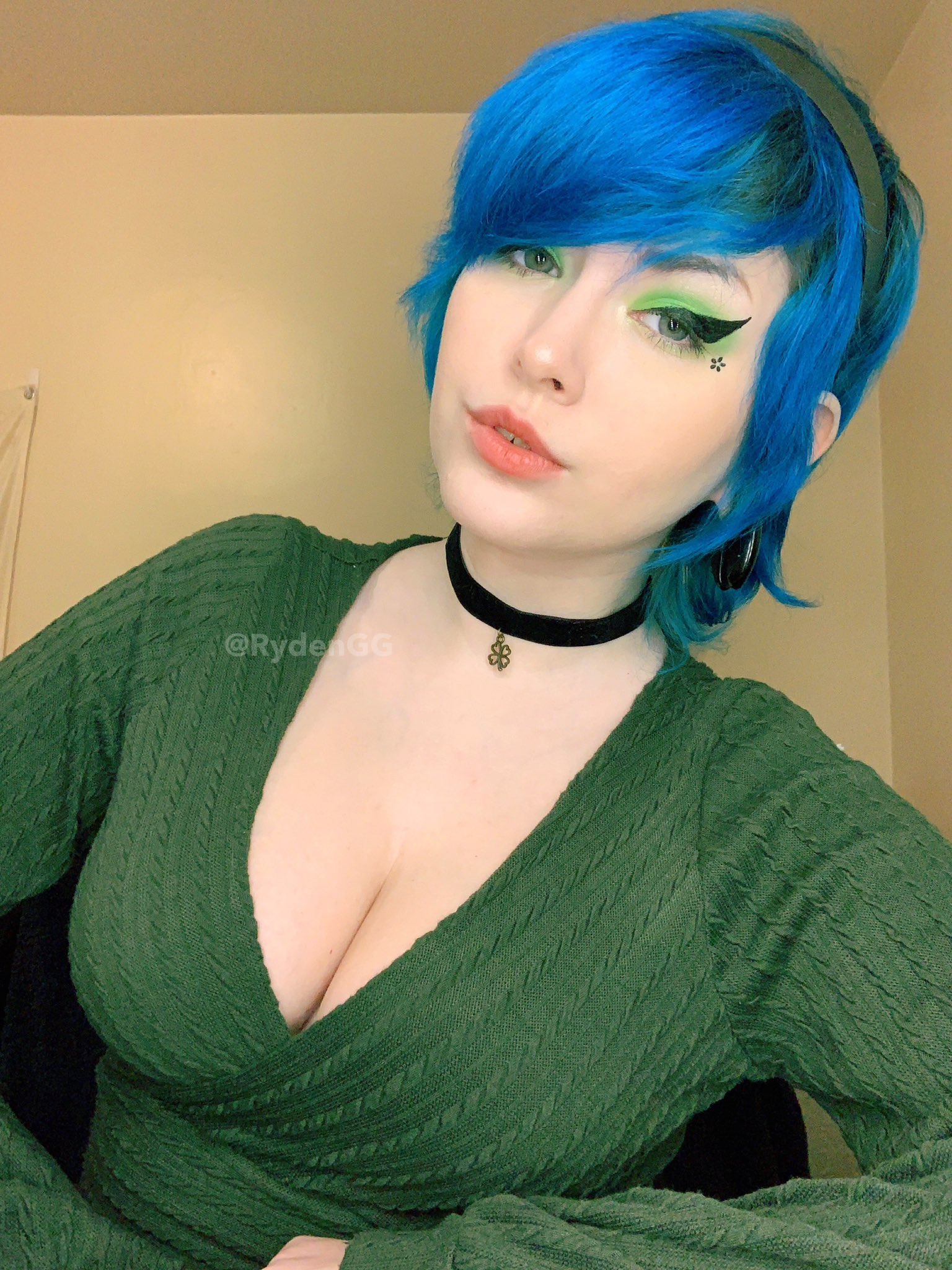 TW Pornstars - 1 pic. Ryden Armani . Twitter. drinking green paint & i