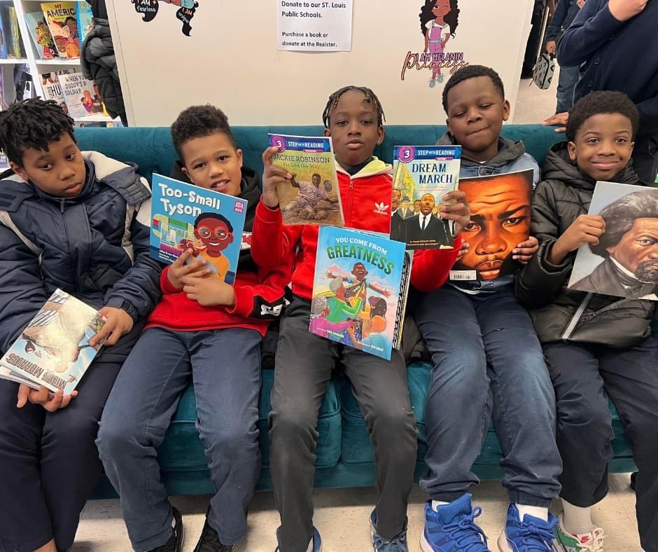 charteroneuclid's tweet photo. A group of our 4th graders recently had the opportunity to visit the Eye See Me bookstore in University City - home to the largest collection of great African American books for children in United States! They had a great time exploring the amazing collection of books. 📚 https://t.co/FlgBJqTl9K