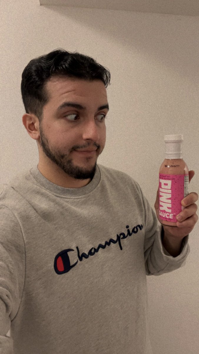 🐝Melo🇲🇽 on Twitter "Me vs pink sauce, LIVE IN 10. http//Twitch.tv