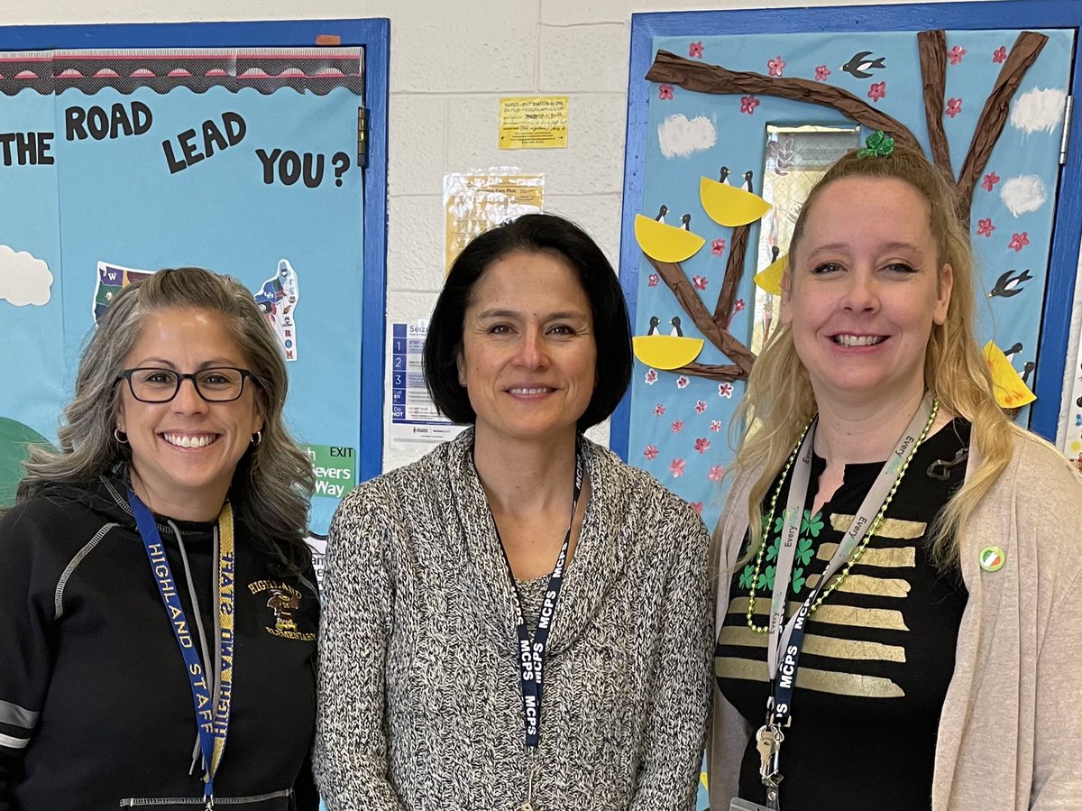 HighlandES_CSL's tweet photo. Mil gracias @KarlaSilves_BOE for coming out to #HighlandES to help out &amp; to listen to parents &amp; staff. Honored to have a long time fellow advocate for Latino families seeing the work of @MCPSCommunitySc Schools &amp; our amazing parent volunteers! @MCPS @EveryMindInc https://t.co/pIXDseCx1q