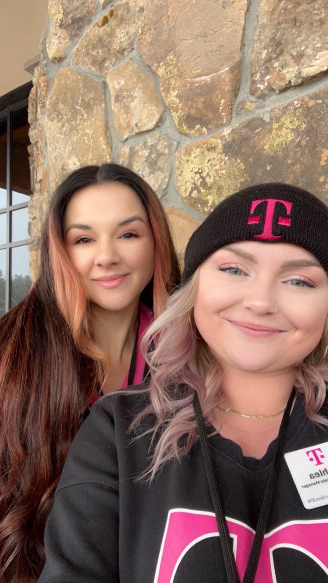 Charis Campus Days in #woodlandpark It was awesome getting to meet members of the community!! <a href="/KoolKeller/">Mike Keller</a> <a href="/Linds1227/">Lindsey Waymire</a>