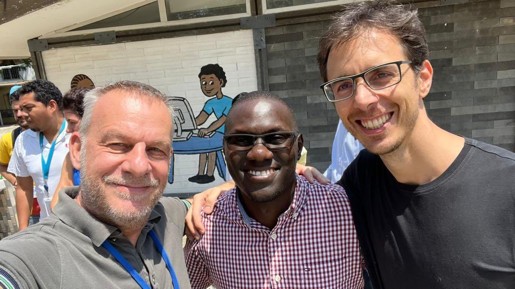 Congratulations on completing 6 amazing years in <a href="/UNICEF_CIV/">UNICEF Côte d'Ivoire</a> super proud of your achievements from #4millionUReporters, to setting up with the best the #plastickbricksproject to mastering #French like a pro. Since you don’t say much about your awesomeness here is a special s/o.