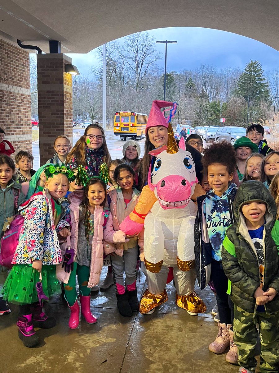 Commerce Elementary (@commerceelem) on Twitter photo We met our reading goals this week…so I had to wear a costume all day! The kids voted for a unicorn costume! 🦄📗🦄📗🦄 <a href="/WalledLkSchools/">Walled Lake Schools</a> We met our reading goals this week…so I had to wear a costume all day! The kids voted for a unicorn costume! 🦄📗🦄📗🦄 <a href="/WalledLkSchools/">Walled Lake Schools</a>