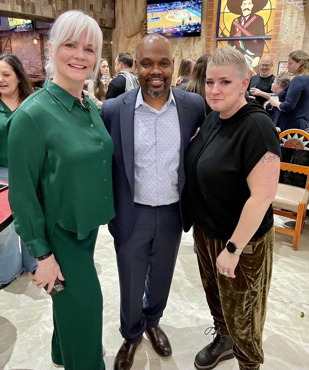 We were proud to show our appreciation for current and former public defenders in Illinois and to share camaraderie with private attorneys, law professors, and judges!