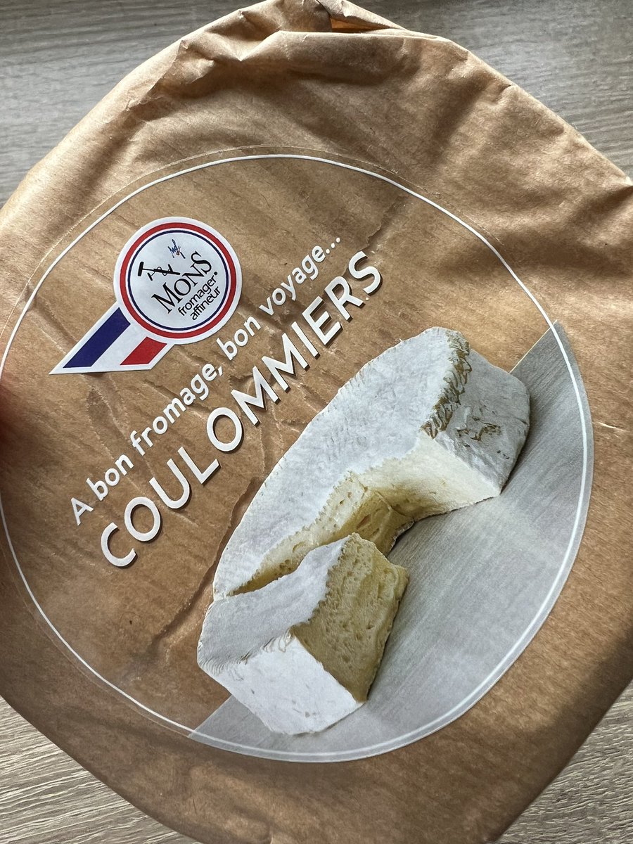 Sanne - Mitzie Mee tweet media