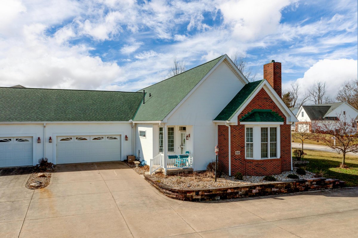 SullivanGroup's tweet photo. I am looking for a buyer for 948 Snowmass Drive #Galion #OH  #realestate https://t.co/4hgKiD7zmZ https://t.co/V37CRvM2Lh