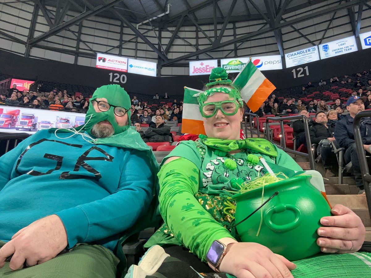 horstrader's tweet photo. @monctonwildcats HAPPY ST PATTYS DAY !!
#LetThemWin #Section121Row1 https://t.co/bqI5lSBEMw