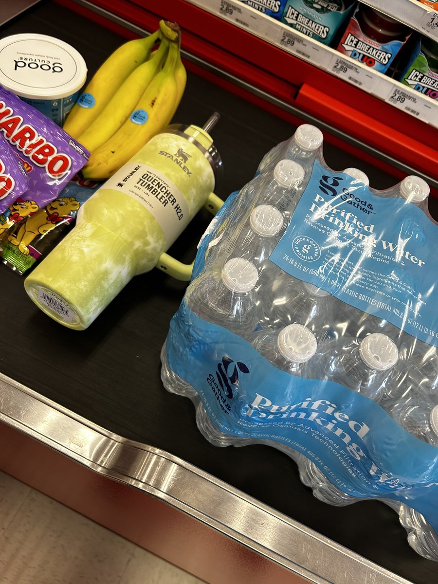 aliannweb's tweet photo. I have entered the water receptacle transfer portal. I want to thank my yeti(s) for a always being there. All the thanks and love to my family and friends for always being there when I say, “hey, grab my cup.” John 3:16. Please respect my decision. https://t.co/8R2bkJ9QUW