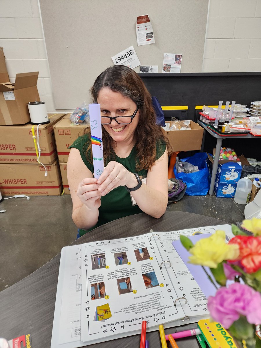 DrYemothy's tweet image. East Edisto MS was a blast. 22 teacher and 8 hours of STEM-tastic Fun! 2 assistant principals even joined to play our hydraulics marble maze game! #EinsteinFellows22 #DocYSTEM