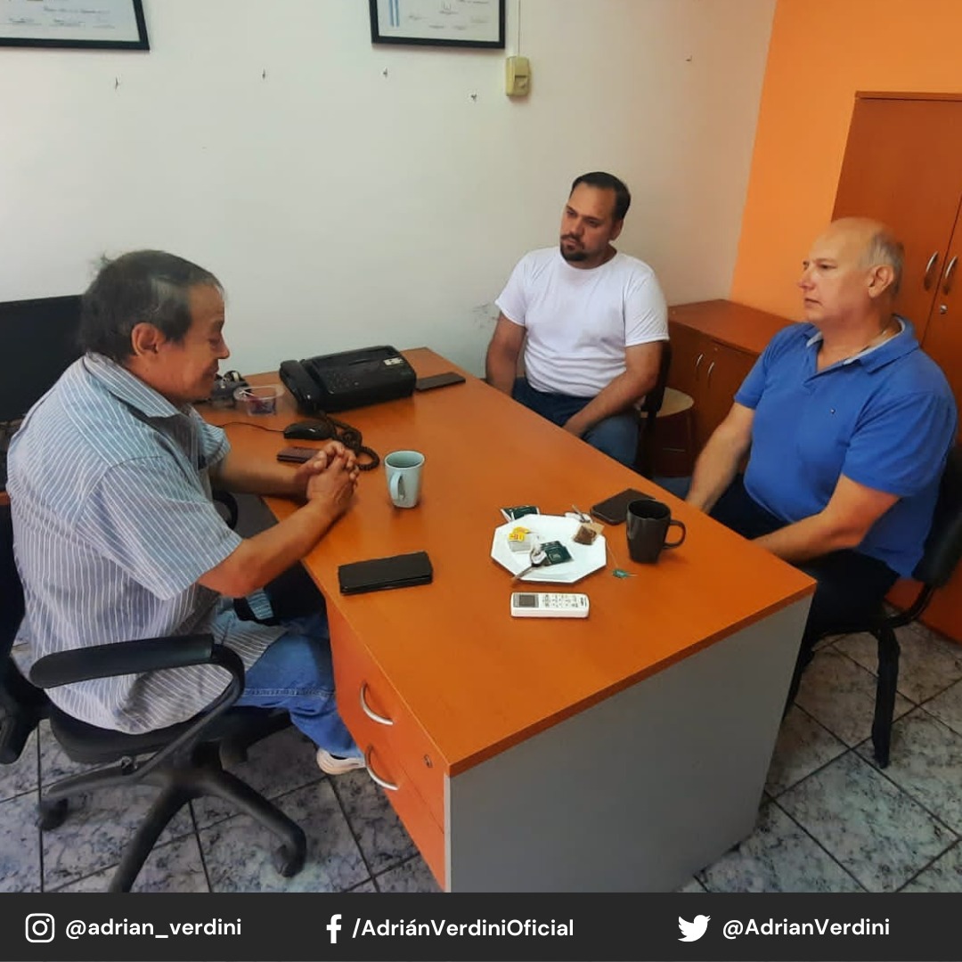 Hoy me reuní con los concejales <a href="/TotyFlores/">Toty Flores</a> y <a href="/GuidoGoluscio/">Guido Goluscio</a> a charlar sobre el presente y el futuro de La Matanza.

Considero que es importante consensuar entre todos los dirigentes políticos qué Matanza queremos. 

#AdriánVerdini