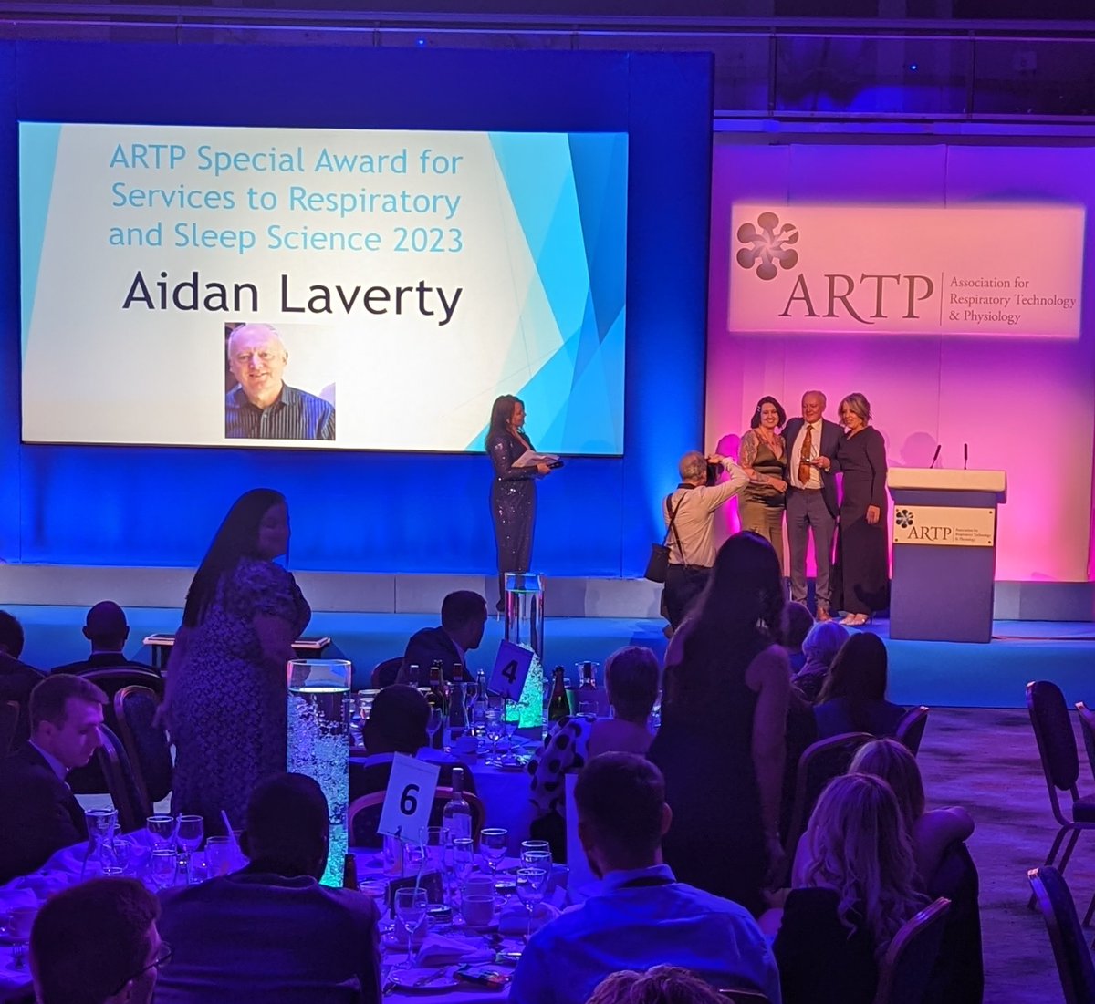 Fizzy_Emma's tweet photo. Huge congrats to Aidan one of @GreatOrmondSt's finest.
Everyone lucky enough to work with Aidan knows how much he deserves this award
#RespIsBest #ARTPConference2023 https://t.co/5PmLxOqe7S