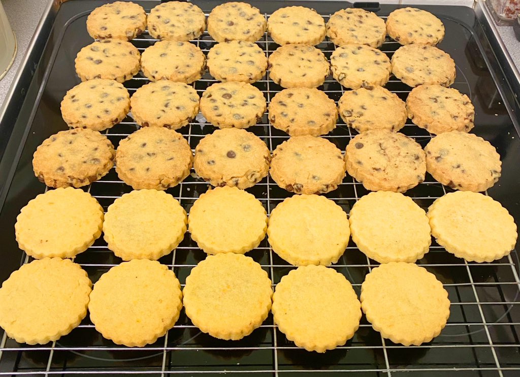 Biscuits (orange, choc chunk) made for tomorrow’s taste session @QuadrantLeisure @thebakingnanna1 with a #kinder Russian butter cream, can’t wait to meet the kids #sen #pretendychef #GBBO #specialneeds #communitydriven #DownSyndrome #baking #twitterbakealong