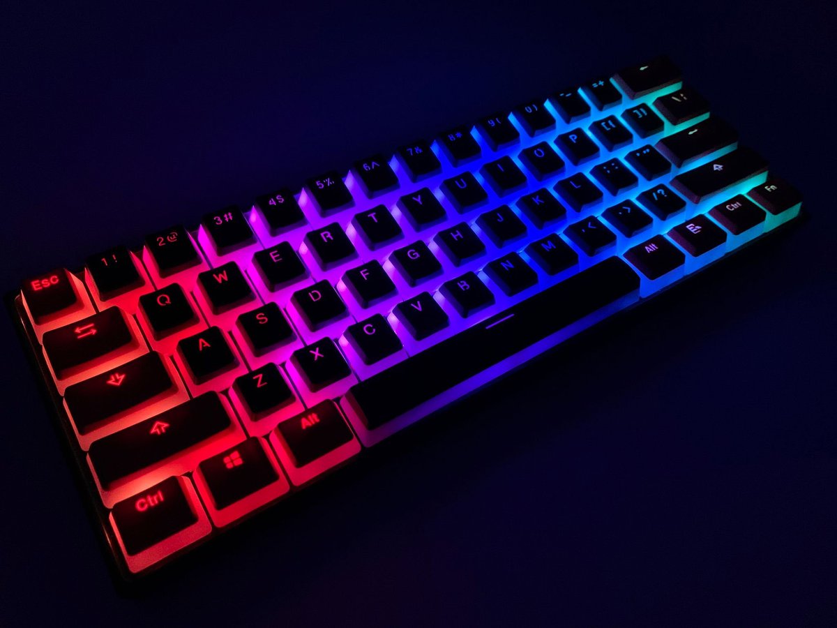 🥳🎉🥳🎉🥳🎉
🚨#Giveaway!🚨
🥳🎉🥳🎉🥳🎉

YAY!!! ITS GIVEAWAY TIME AGAIN! Enter to win this AWESOME Carnage V2 PUDDING Keycap SET!👹

-Retweet &amp; Like
-Follow us
-Comment :)

Winner Chosen in 24 Hours 🥳🎉