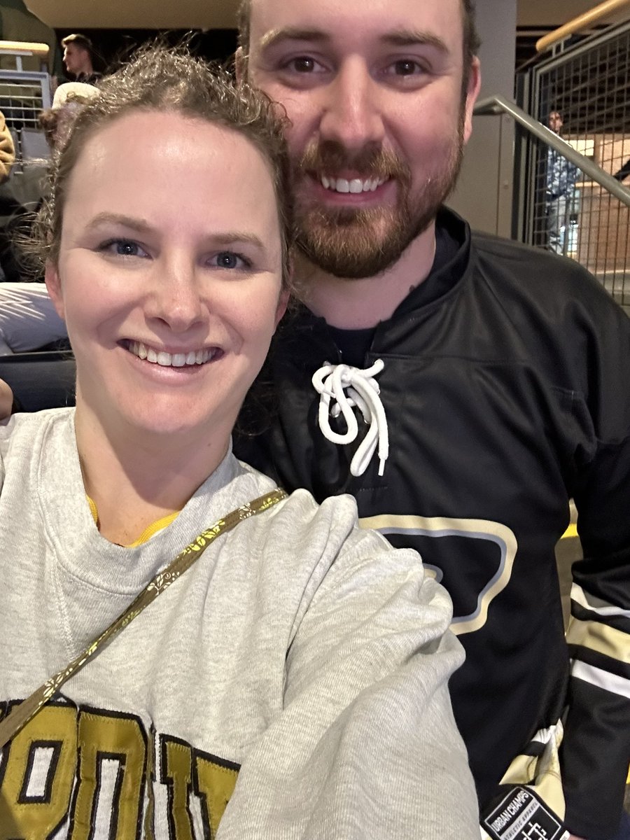 . #costumechange @CarrollPC #boilerup