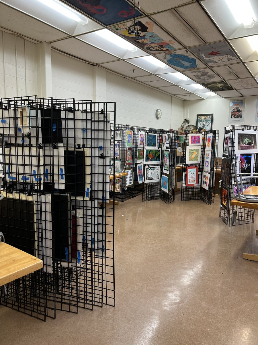 Lehman_ArtsFCPS's tweet photo. Middletown Feeder Pattern Art Exhibition and Empty Bowls Banquet! Great artwork by Wolfsville Elementary, Middletown Primary, Elementary, Middle, and High Schools! @MrsLucasArt @H2artroom @VPAHench @alyssapilarcik @schuckers_k https://t.co/1rgVgutQNu
