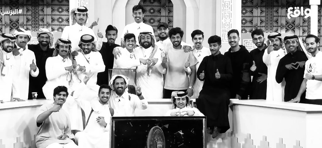 #البزنس101

حكايات الرحيل مؤلمة دائما 
وعد بدعاء لاينقطع وحب متجدد لاينضب
  قلوب واقفة على أبواب الرحيل