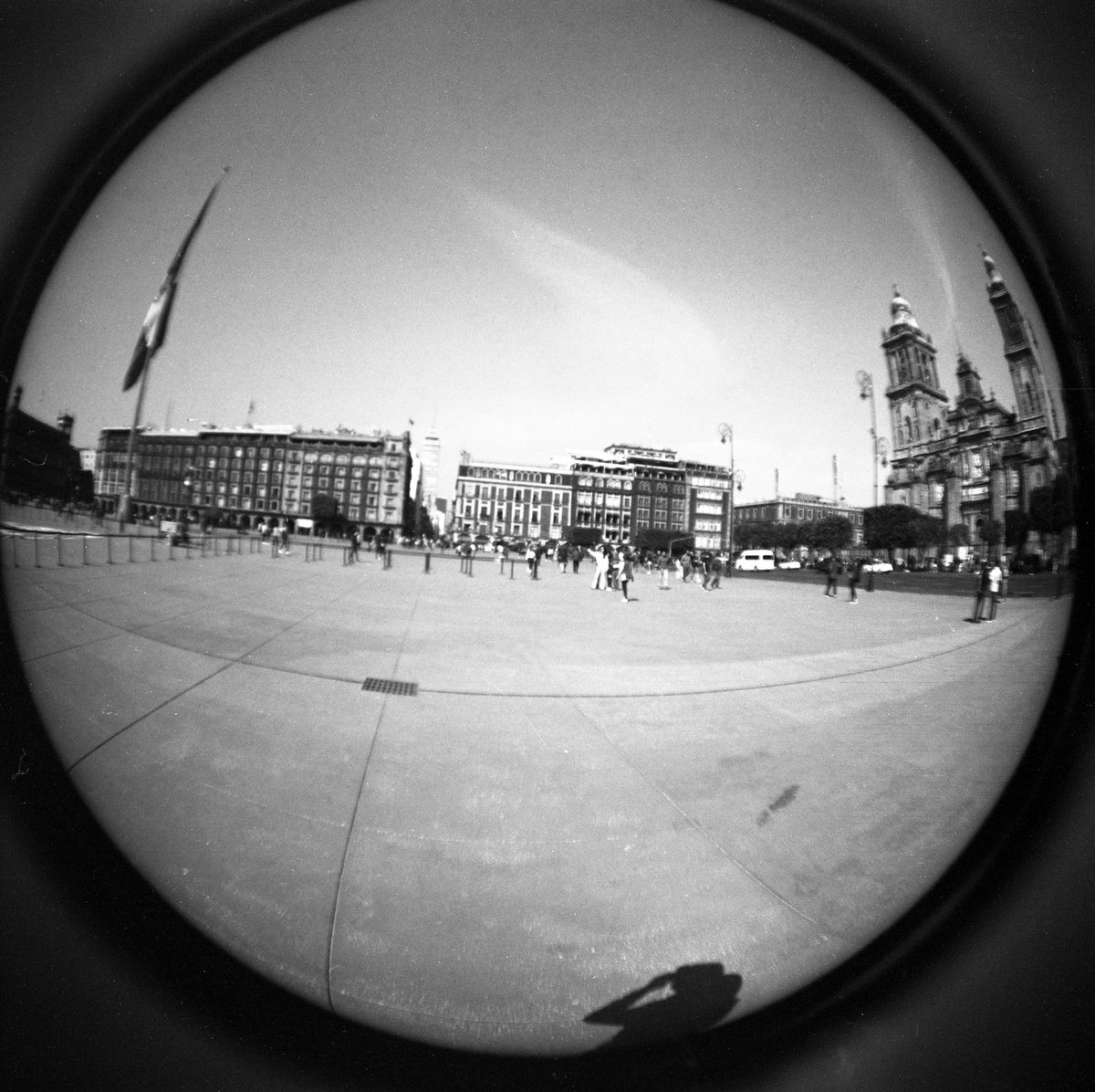 #film #mediumformatfilm #toycamera #aristafilm #aristaedu #fisheye #mexicocity #downtown #cdmx #shotonfilm #blackandwhite