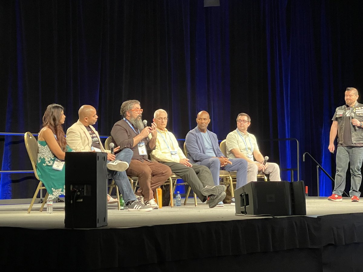 2 amazing sessions discussing  #chatgpt4 @ #CUE23 Thanks 4 inspiring me again as an educator <a href="/salkhanacademy/">Salman Khan</a> <a href="/bribriggs/">Brian Briggs (he/him/his)</a> <a href="/BrentGWarner/">Brent Warner @BrentGWarner.bsky.social</a> <a href="/k_shelton/">Ken Shelton</a> <a href="/DrSonal_EDU/">Sonal Patel, Ed.D.</a> @deelanier <a href="/rushtonh/">Rushton Hurley</a> <a href="/EDUreboot/">Jonathan Brusco</a> <a href="/JoeMarquez70/">Joe Marquez, The EdTech MacGyver 📎💻💥</a> #WeareCUE