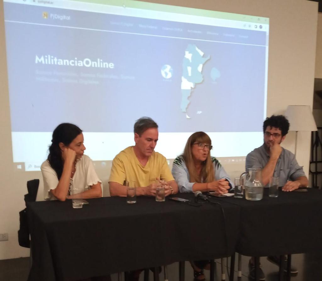 AgendaMendozaOk's tweet photo. Excelente encuentro vía Streaming organizado por #AgendaMendoza y el @PJDigitalAR con la participación de @flormanga  @latortosamdp @GElizaldeMza y @BetoSabatiniOk 
Pueden revivirlo en https://t.co/EDoVAby7eg https://t.co/fl16n5r42y
