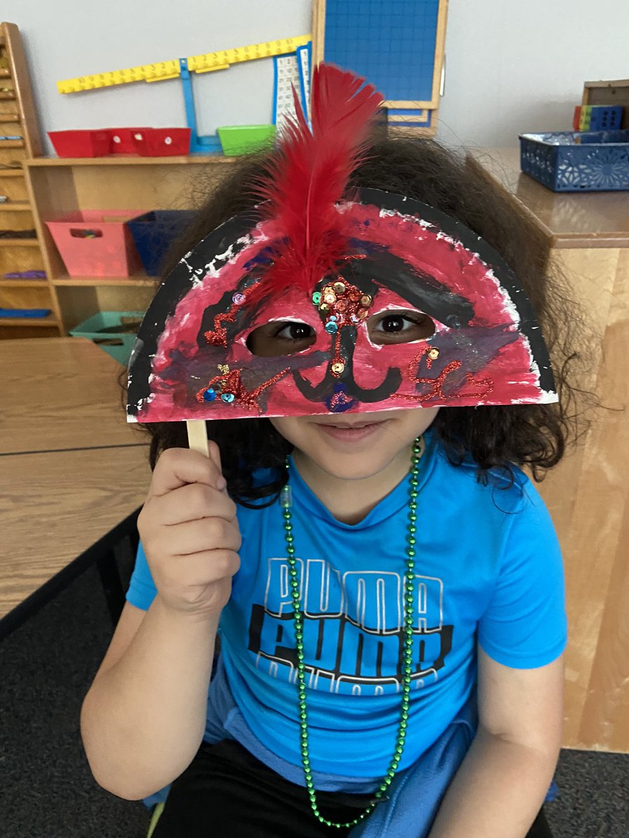 msrichardfirst's tweet photo. Fun filled week! From visiting @naturalsciences museum to learning about carnival and making masks.  @Kingswoodbuzz https://t.co/7btxdlpDxT