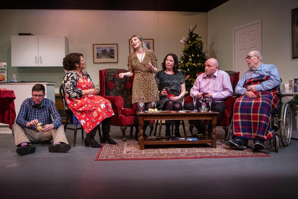 BehindTheArras's tweet photo. There are #RulesforLiving and you can learn them at @grangeplayhouse, just avoid them at Christmas, but until then have a laugh (rule 6) and a bit of a cringe (rule 7), and enjoy a wonderful, 5 star production of a telling comedy with a dark centre. https://t.co/CiQR36Xa9N https://t.co/PDd86AW9pP