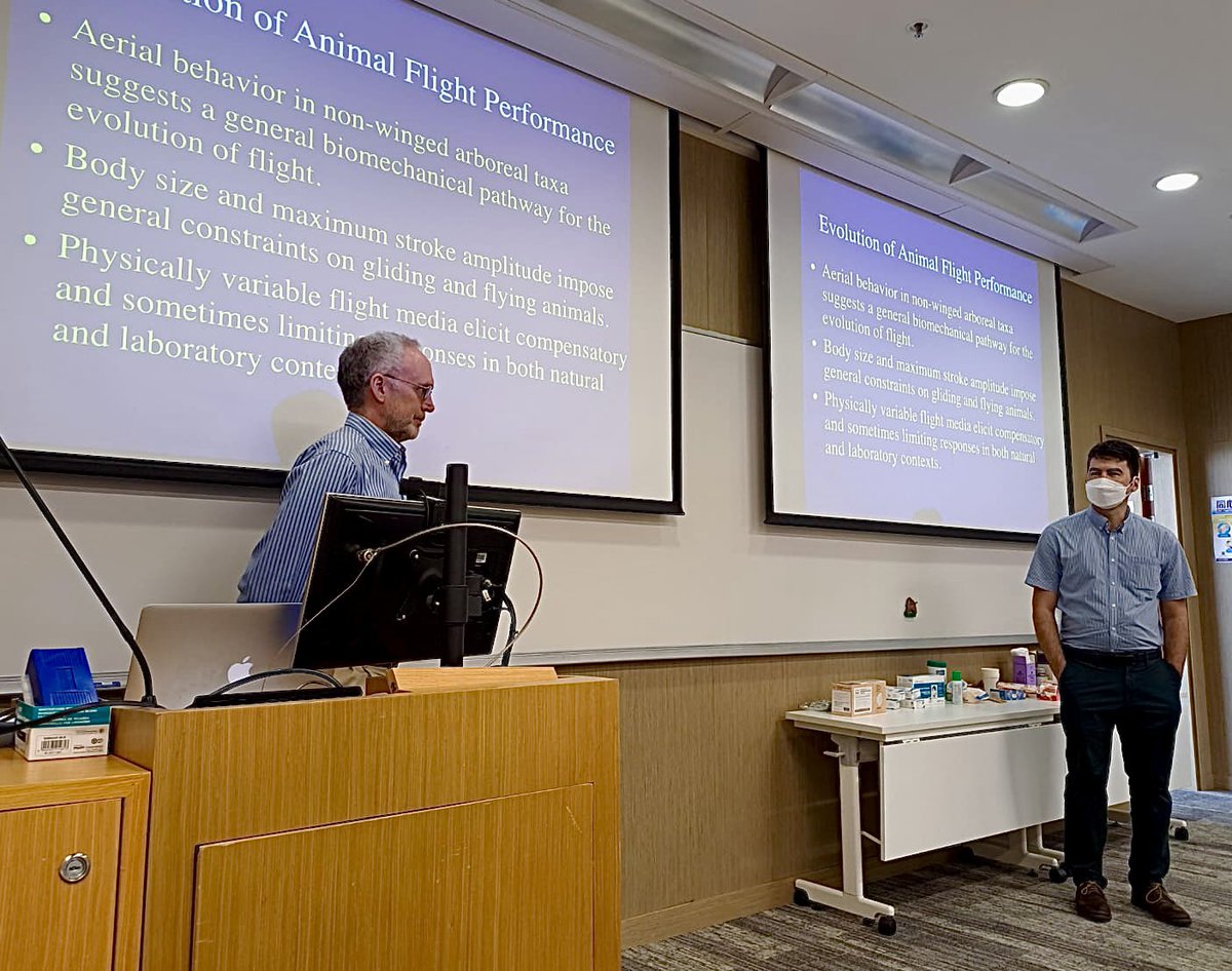 PalaeoPittman's tweet photo. Great Day 1 of #IPDS2 @CUHKScience w/ well-received School of Life Sciences seminar by Robert Dudley @UCBerkeley Discussed diverse #flight origin topics from gliding ants π and geckos π¦ to the atmosphere π¬οΈ through time. #FossilFriday #dinosaurs @CUHKofficial #excited https://t.co/JE0qrP9un7