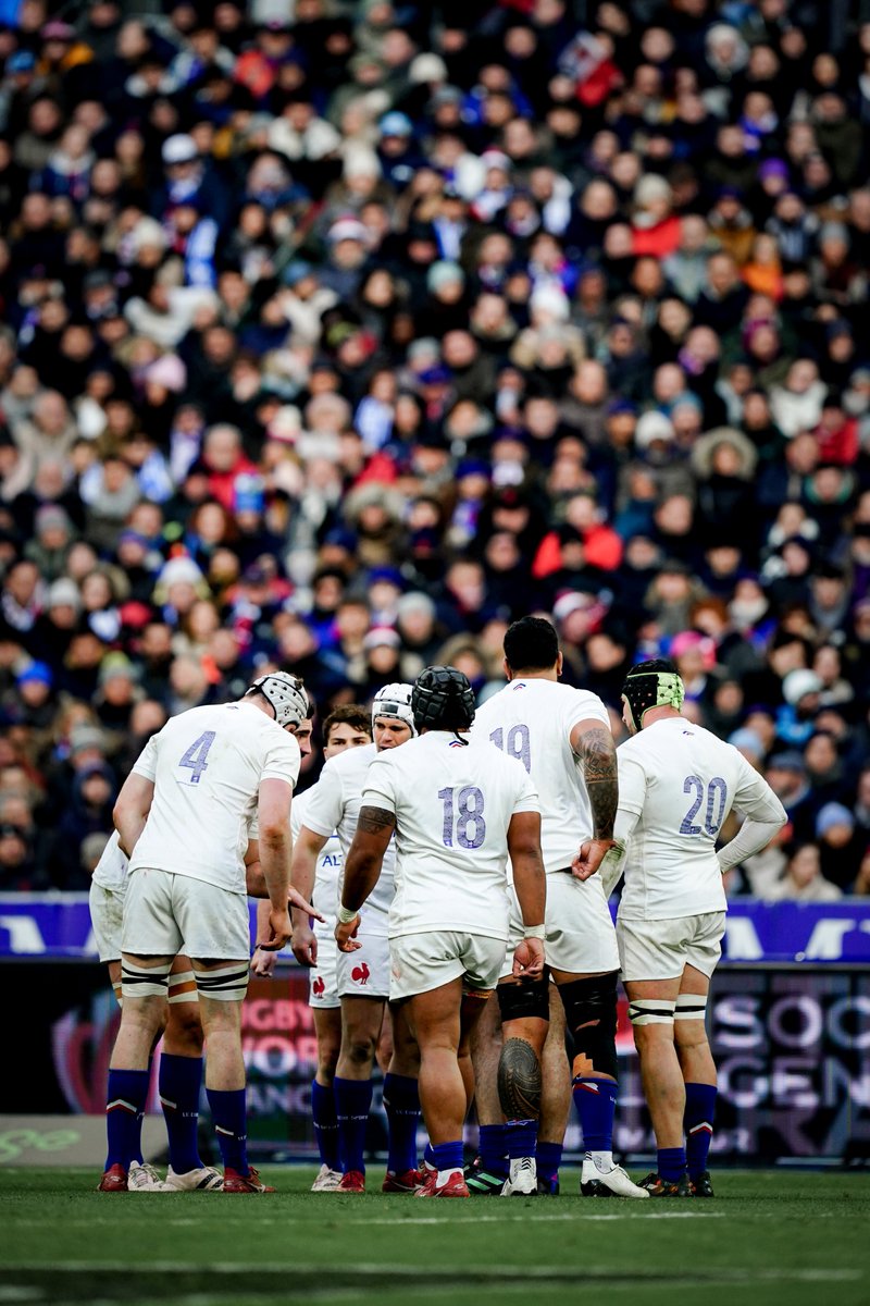 FranceRugby's tweet photo. 🔥 𝑹𝑻 si tu seras tout à l'heure au @StadeFrance ou devant ta 📺 sur @France2tv pour encourager le #XVdeFrance à 15h45 ! #FRAPDG #NeFaisonsXV #SixNations https://t.co/qOaWLeM7Za