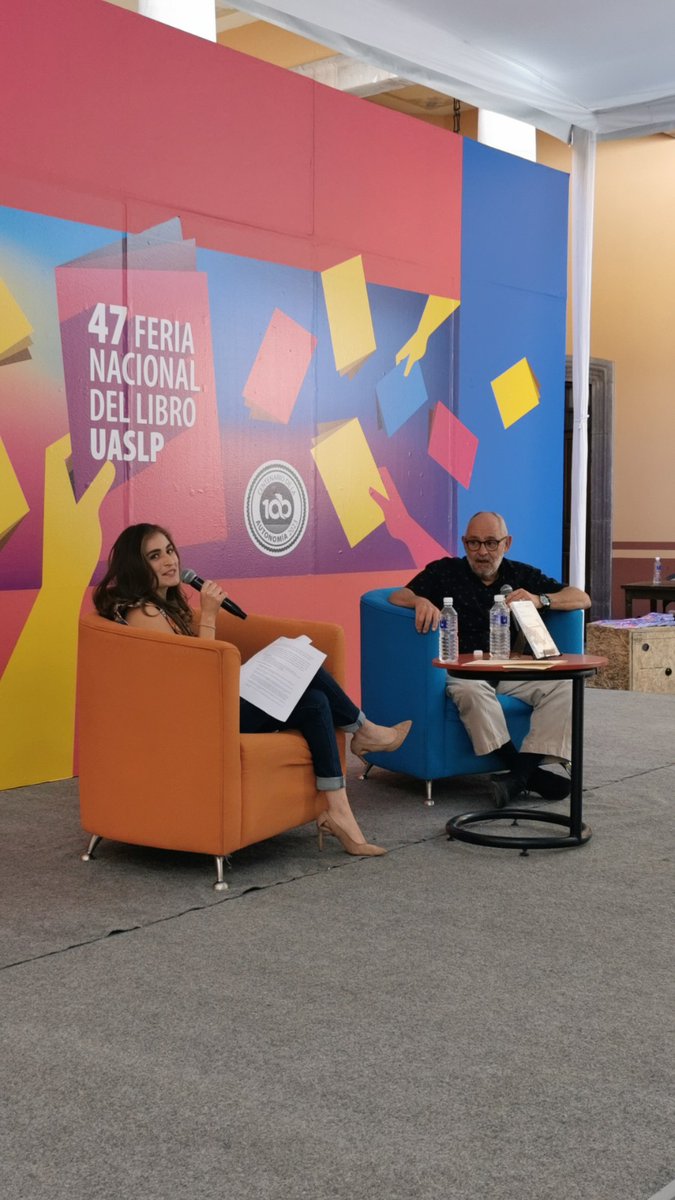 AntenaSanLuis's tweet photo. #UASLP │ #Autonomía de #universidades es imprescindible para #generación de #concienciacrítica: #BenitoTaibo, durante la #47FNLUASLP
"La poesía es amor, viaje, asombro, maravilla… la literatura en general es el gran compendio de #pasioneshumanas" -> https://t.co/64p0sv15gq https://t.co/PlVQ44JBzT