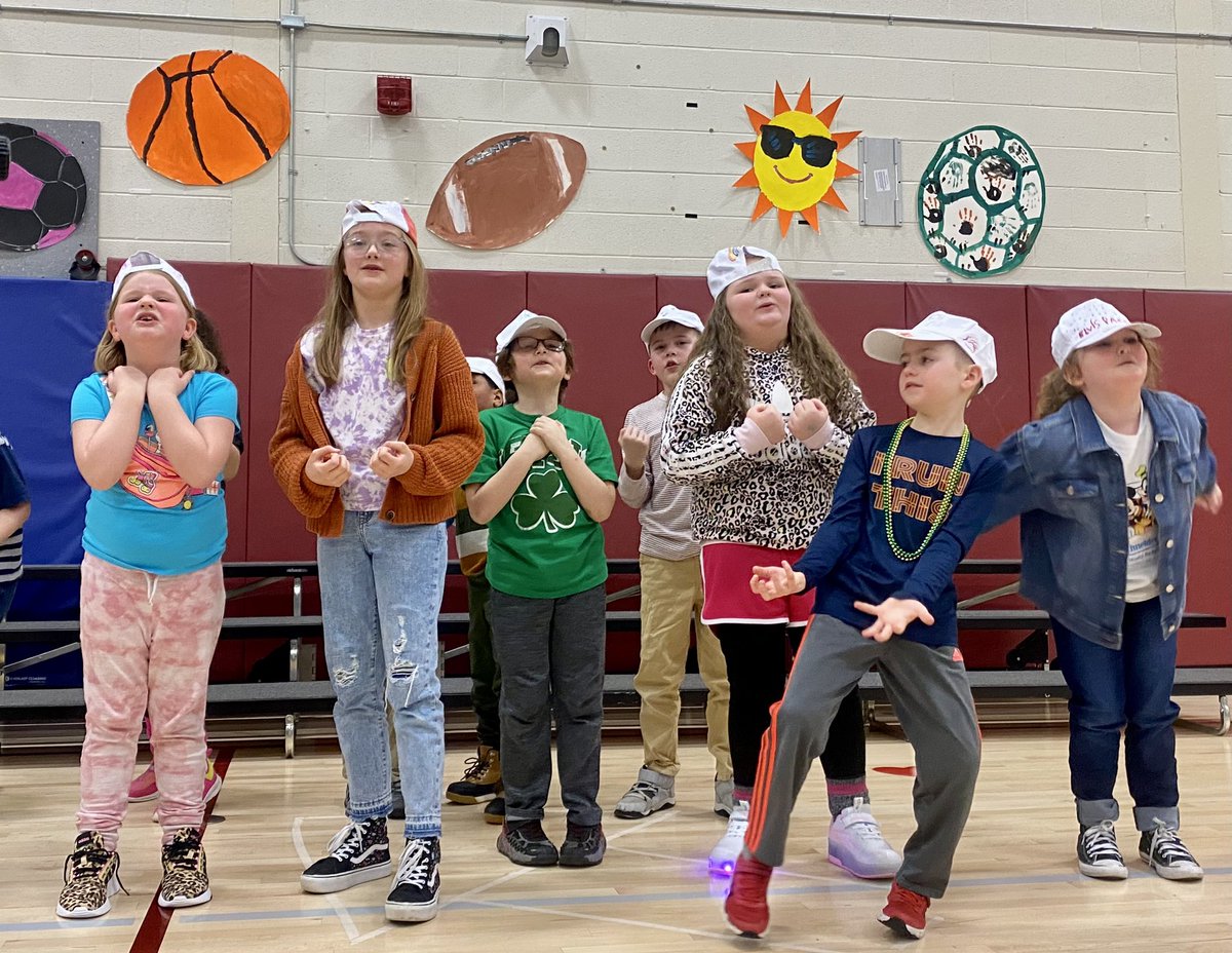 Peter Czerkas (@mrczerkas) on Twitter photo Fantastic turnout for last night’s 2nd grade musical & visual art showcase!Thank you to all our volunteers and coordinators @MsLarssonMusic <a href="/diggyart_dentel/">Courtney Dentel</a> and Mrs. Moak! 2nd graders you made all of us proud! <a href="/NewarkCSD/">Newark Central School District</a> <a href="/Newark_PS/">Newark_PS</a> Fantastic turnout for last night’s 2nd grade musical & visual art showcase!Thank you to all our volunteers and coordinators @MsLarssonMusic <a href="/diggyart_dentel/">Courtney Dentel</a> and Mrs. Moak! 2nd graders you made all of us proud! <a href="/NewarkCSD/">Newark Central School District</a> <a href="/Newark_PS/">Newark_PS</a>