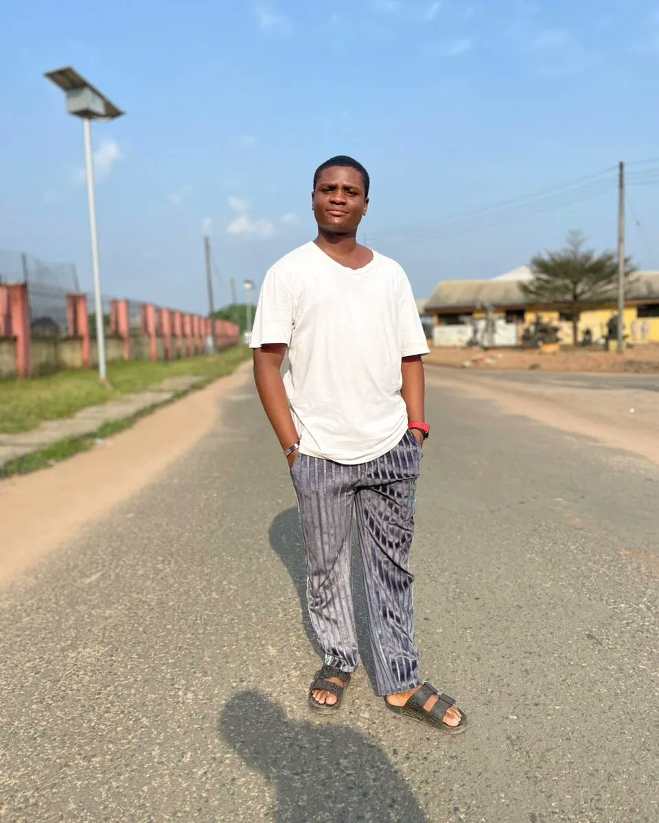 mrdanimas2's tweet photo. Through all these years, God😘 I feel your love and care😊 I hope that today you look at me and feel my Love 😍 
I wish myself a very happy birthday🥰 May this birthday become one of the best birthdays of my life! Wishing myself a great birthday. +1 https://t.co/LpndZwXAJa