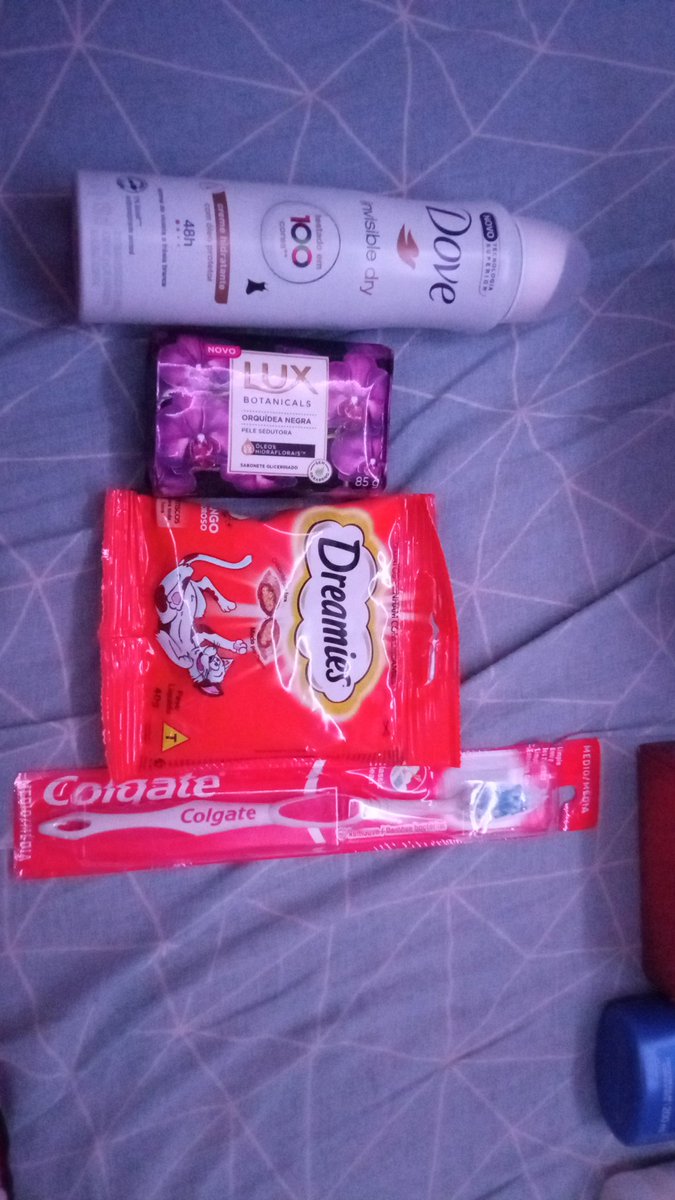 Ana_study_'s tweet image. Olá!
Quero a ajuda a vocês do #studytwt  para uma pessoa da minha família. Deixei explicadinho o que está acontecendo nas imagens abaixo e o que já entregamos a ela.

Agradeço muito quem puder doar e quem ajudar compartilhando!! 

Pix: 81 98999117 (Rafaela Thirza)