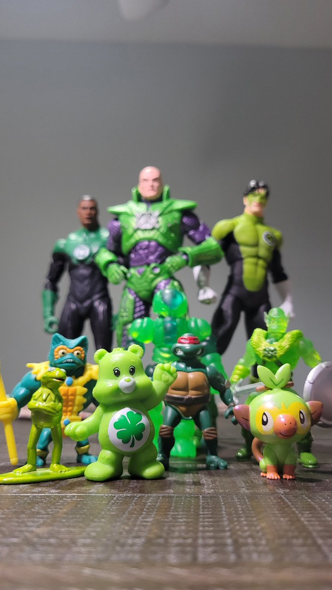 ELF_Toy_Store's tweet photo. Happy St. Patrick's Day! 

#stpatricksday #happystpatricksday #greenday #merman #mastersoftheuniverse #motu #carebears #battletribes #warlordsofwor #greenlantern #lexluthor #mcfarlanetoys #teenagemutantninjaturtles #pokemon #grookey #toyphotography #toyart #toycollector https://t.co/1u3i1VA2wj