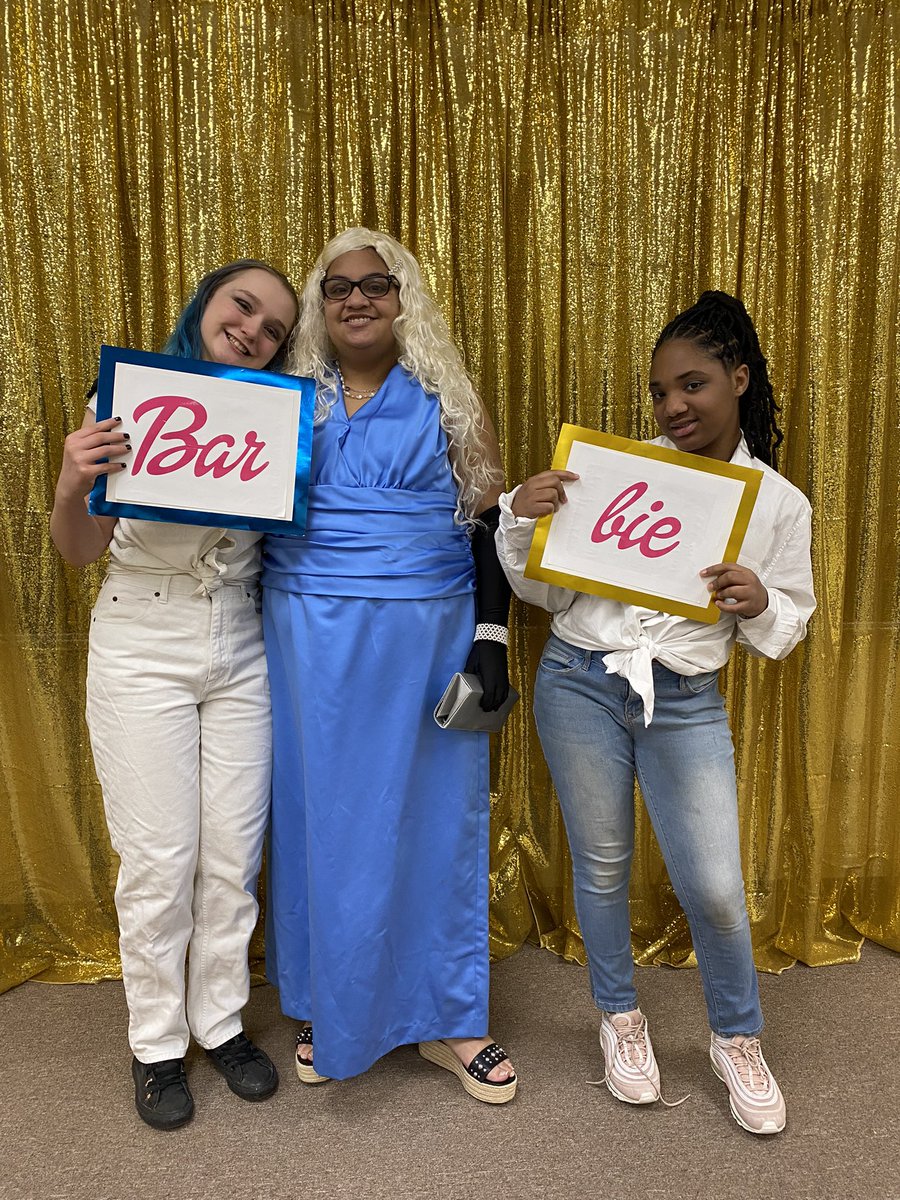 Today was our annual Talent Show and Art Show! The students did an amazing job!! @AlleghenyIU3 <a href="/AIU_SpecEdDiv/">AIU_SpecEdDiv</a> <a href="/AIUMonValley/">AIU Mon Valley</a> #WeAreMonValley
