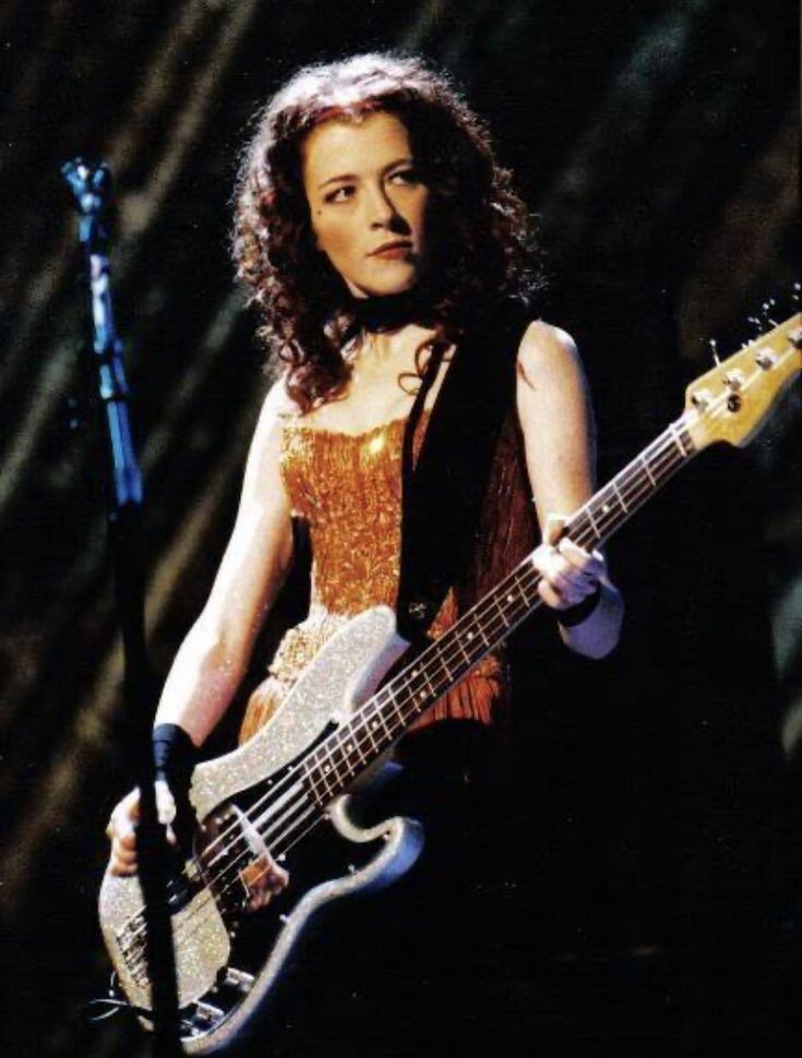 Happy birthday Melissa Auf der Maur! 