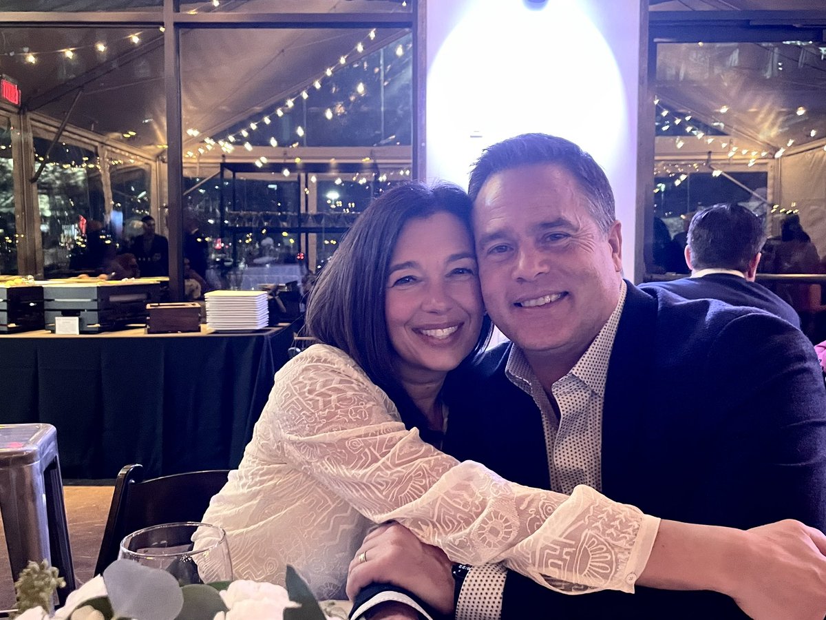 awag126's tweet photo. Throwing back to last weekend’s wedding adventure with Hubby. ❤️ #Nashville #NikkiandRyanGotMarried https://t.co/9f6SfCAVlT