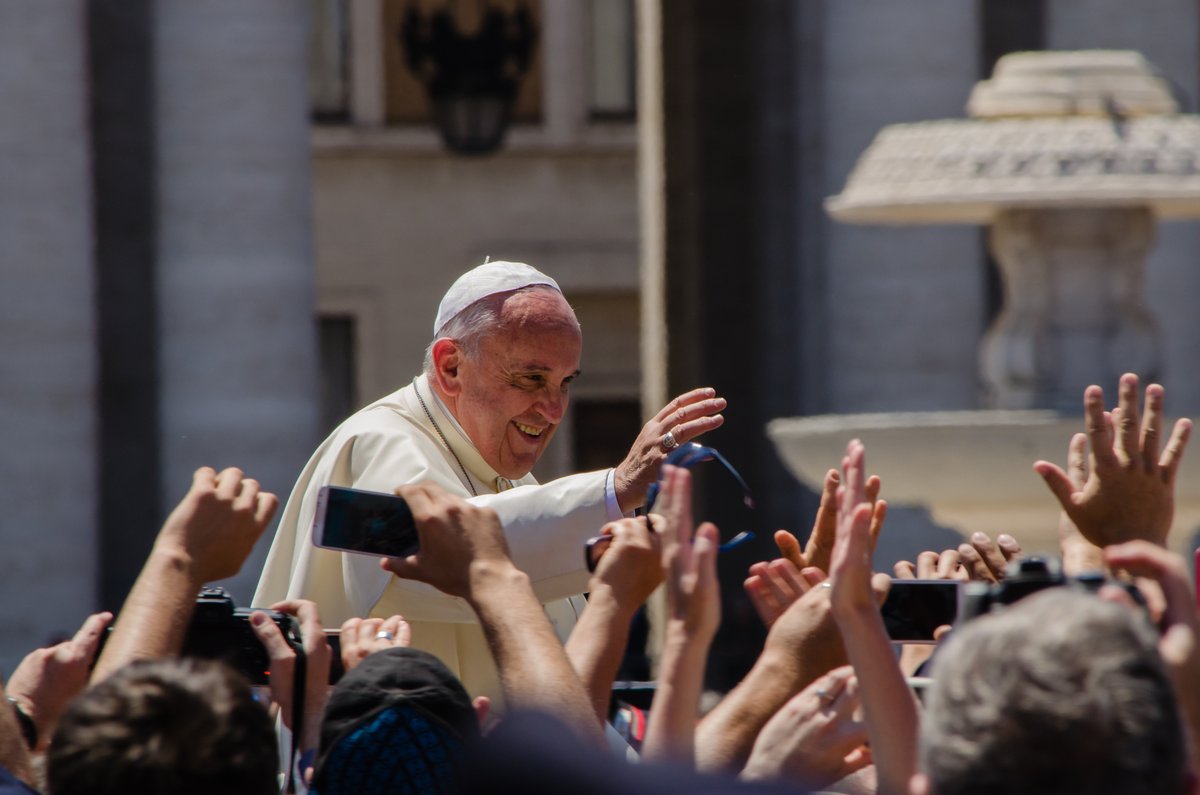 Jay Wolferman and I will reflect on the 10th Anniversary of Pope Francis' Pontificate on "The Kinship of Catholics &amp; Jews" this Sunday, March 19, on WSOU 89.5 FM at 11:00 a.m. (ET). 

(Photo: Alfredo Borba, CC BY-SA 4.0 <creativecommons.org/licenses/by-sa…>, via Wikimedia Commons)