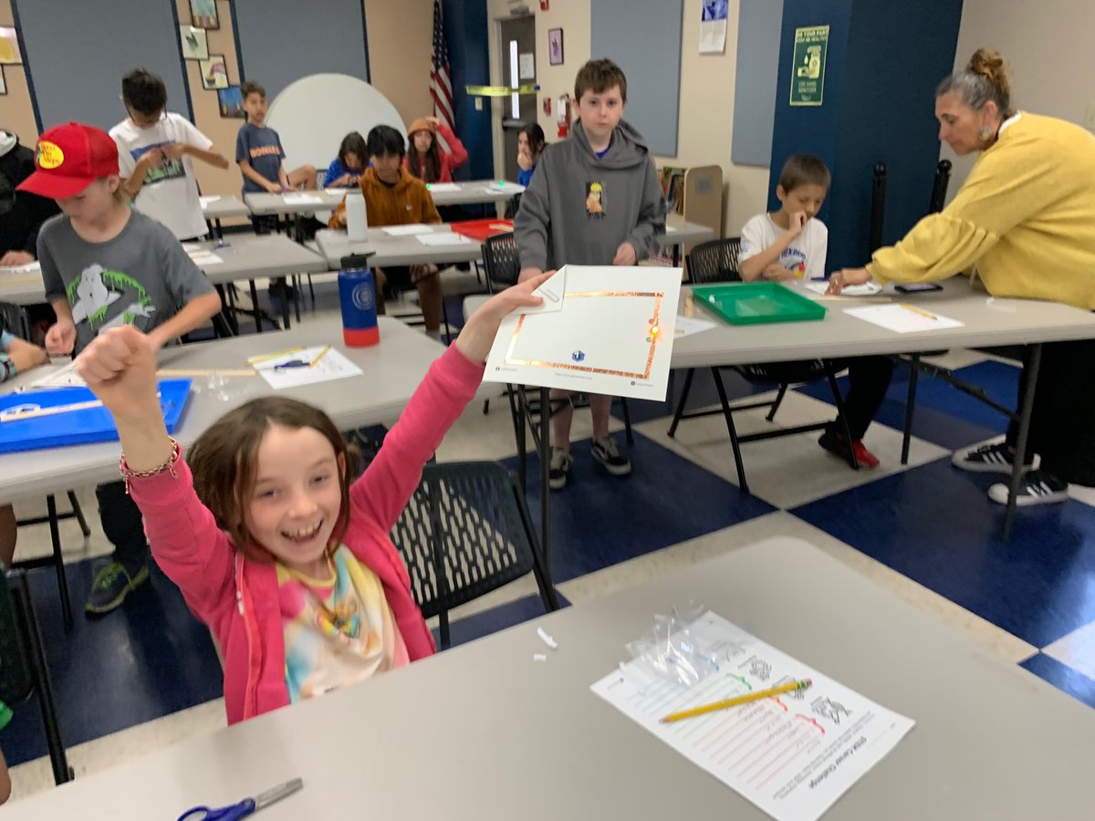 1stGscholars's tweet photo. Day 2 #Technology Camp this week was incredible. We featured #Engineering #K12 #STEM #Curriculum written by @dracarmencruz. Students engaged in Learning, #Reading, #Writing, & Working Collaboratively to Explore #Circuits on #Breadboards. TY to @NBPLTX & @HEB 💫 #TechForALL #Tech https://t.co/nCMeKJ9uXj
