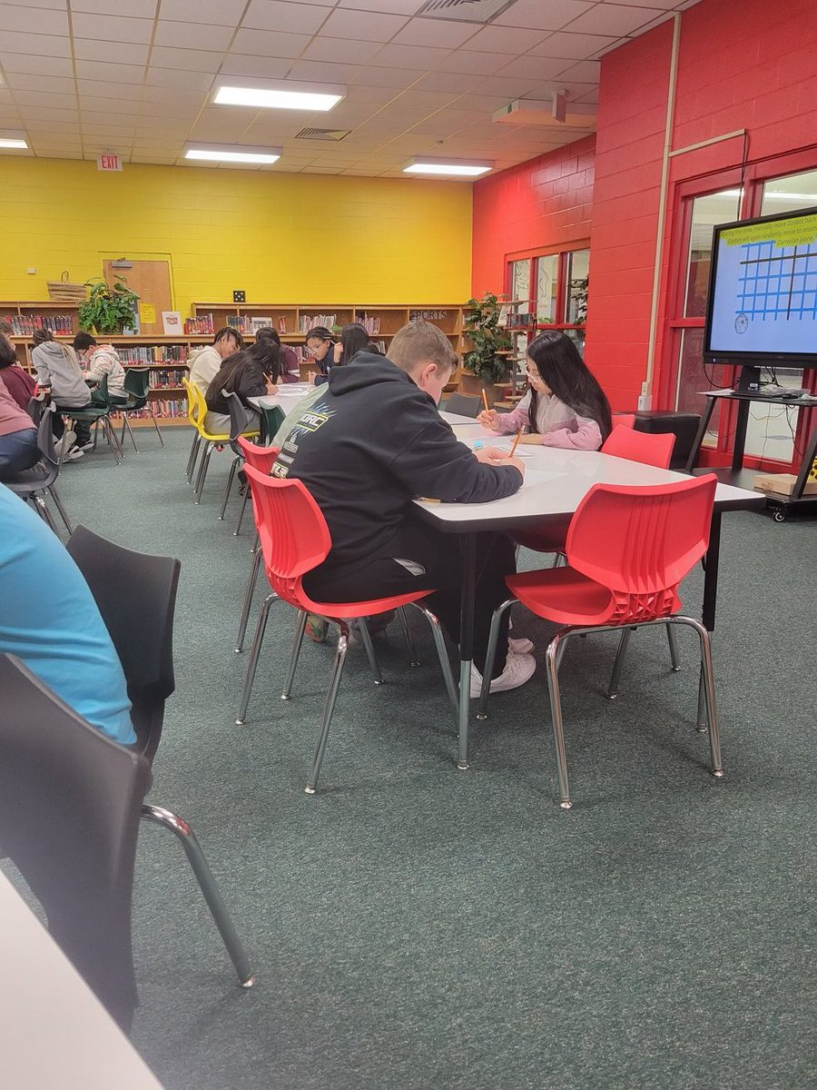 jilljohnsonfcs's tweet photo. We worked with ozobots today! Great day working with @mrchuckelliott ! @BulldogsBMS https://t.co/gLWjAJGT6B
