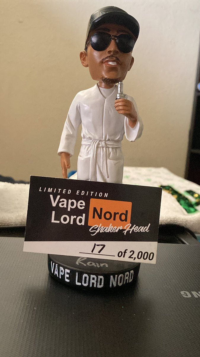 IanGoKrazy's tweet photo. @FaZe_Rain the man, the myth, the legend. Vape Lord Nord💨💨💨 https://t.co/I06SKvmsUe